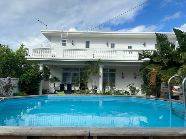 Luxury Botanic 3br Private Pool Near Flic En Flac - Ilhas Maurício