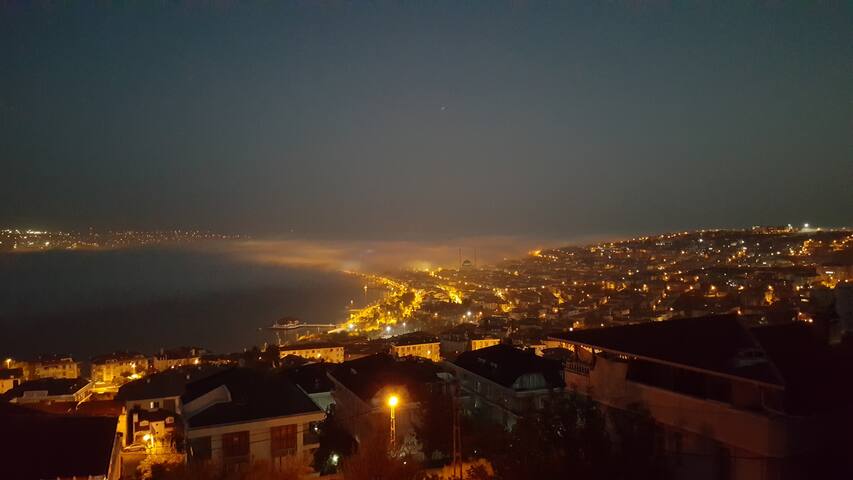 Wonderful sea view, swimming pool and city center. gallery image 5