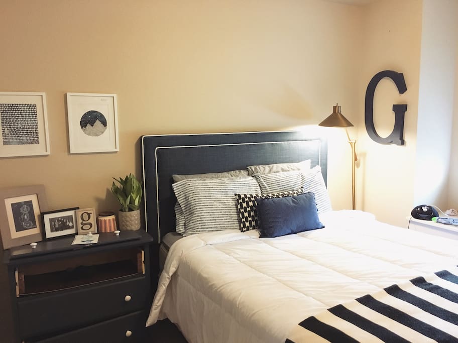 Queen size bedroom