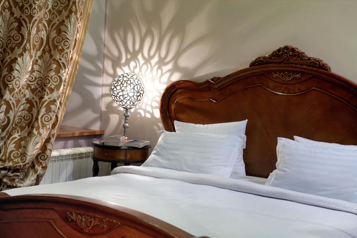 KievApts Rentals managed Airbnb listing 3
