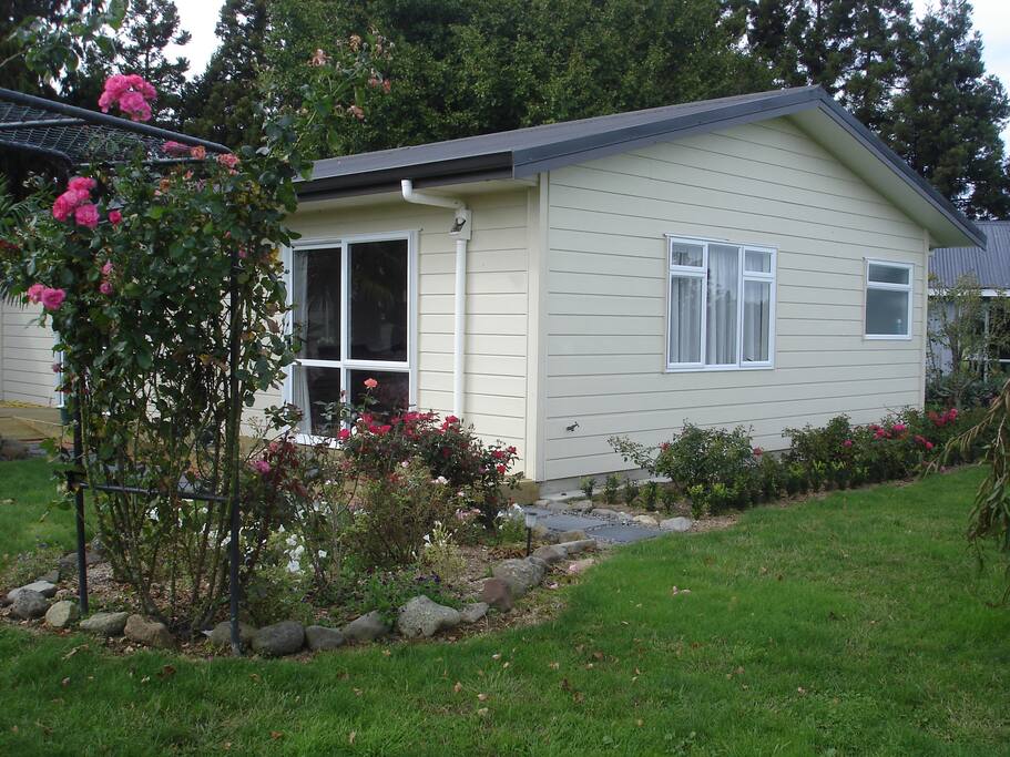 Studio unit separate from main house