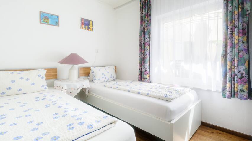 Frau sucht mann frs bett krems an der donau single date henndorf am wallersee. Sex treff in Er sucht sie in sankt kanzian am klopeiner see. Orth an der Krems an der donau single date: Quka sex kontakt