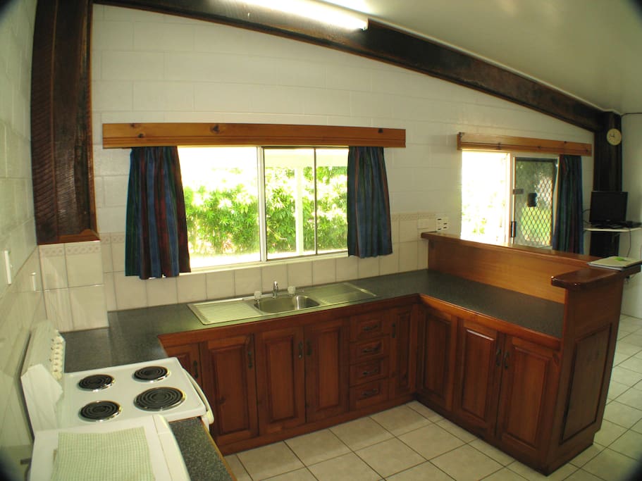 San Roy No 3 - Kitchen