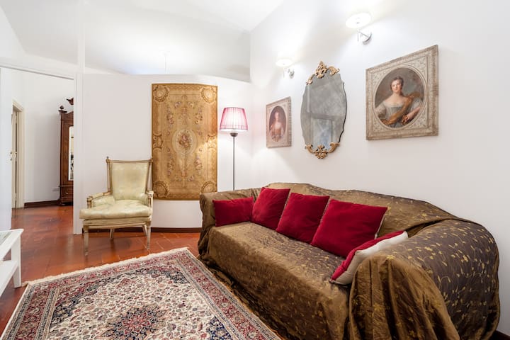 Navona Domus 31 2bdrs+2baths elevator