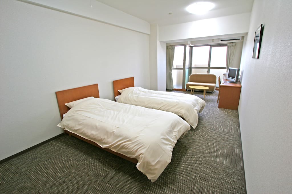 2 bed room(size 100✕200)