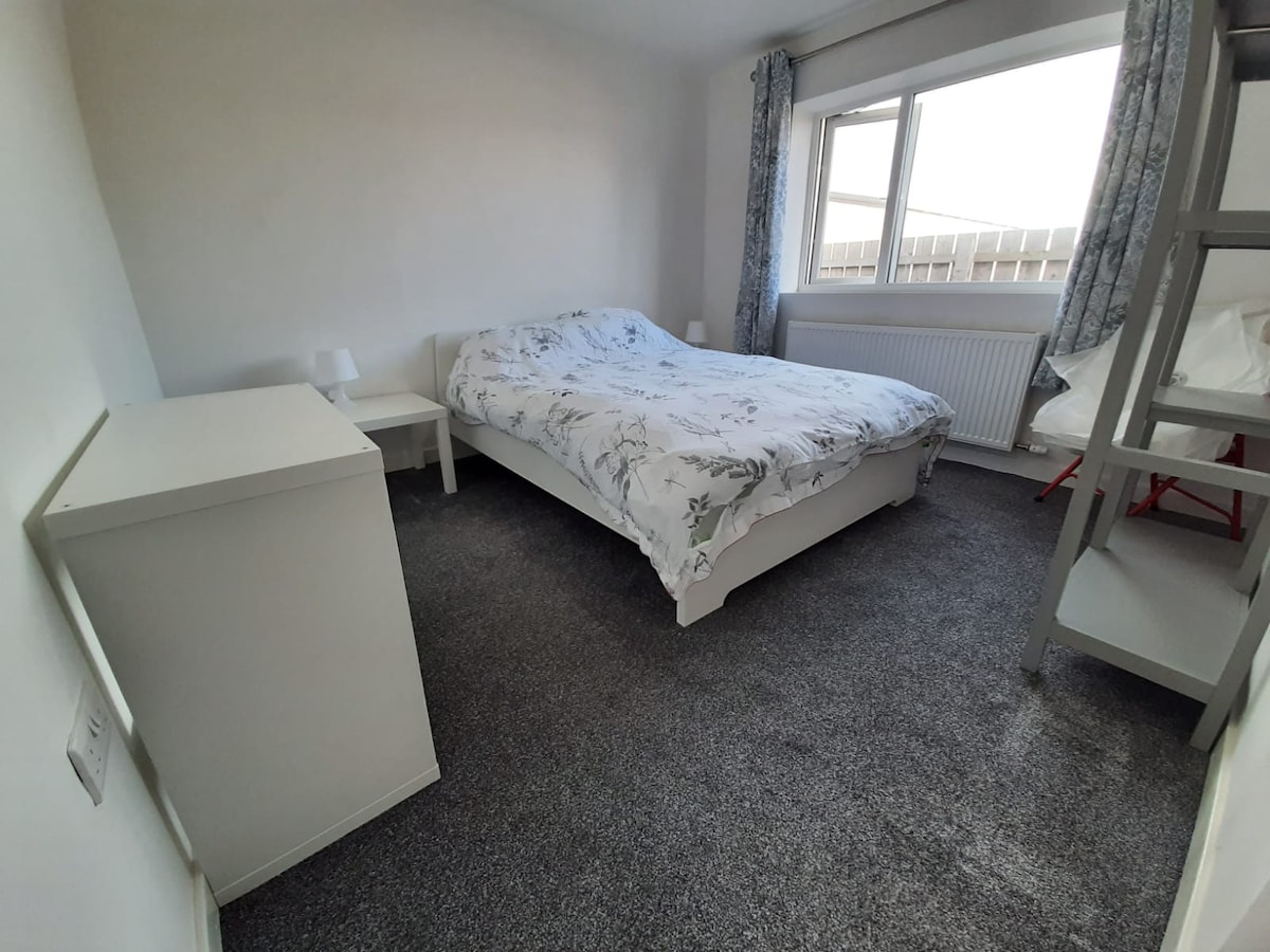 მე-2 საძინებელი