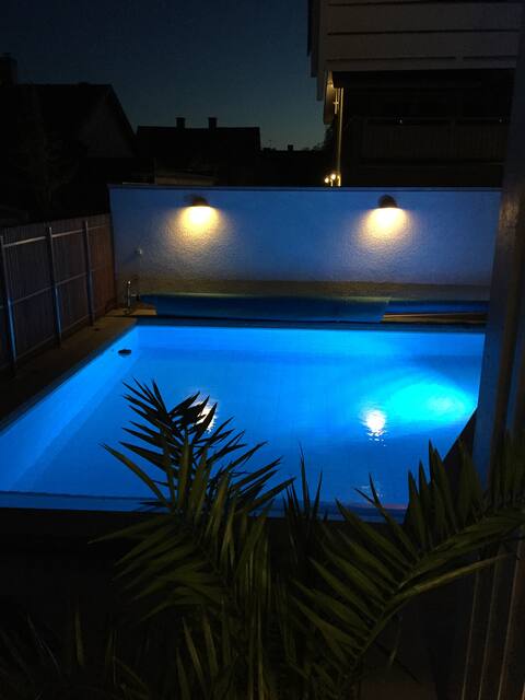 Pool house in central Borgholm