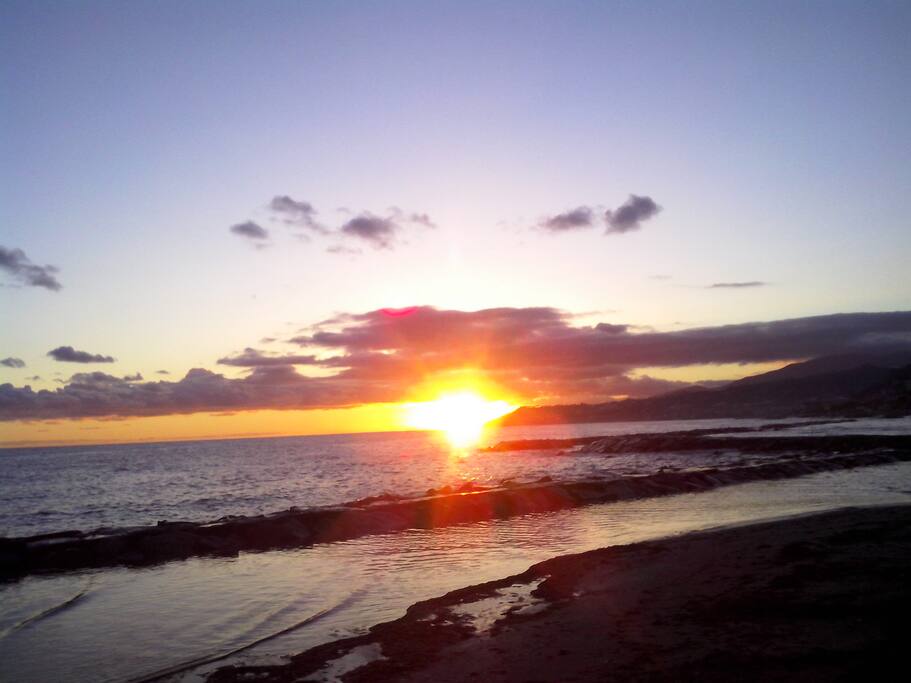 Tramonto sul mare