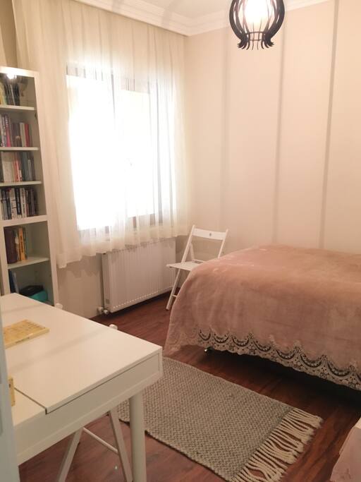 Guest bedroom