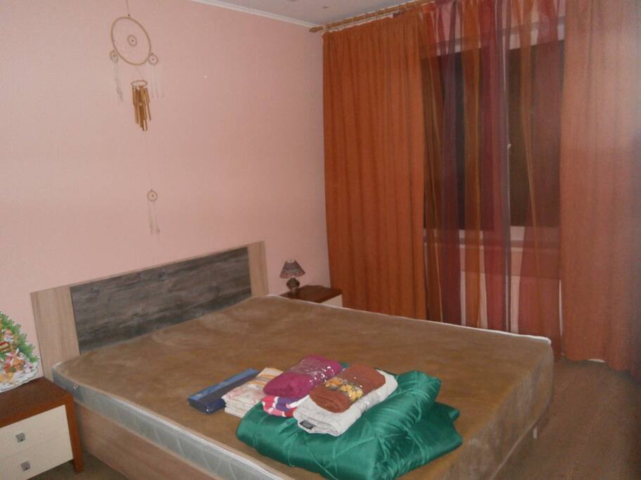 bedroom with 2 wordrobe