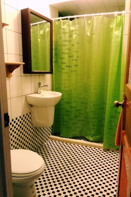 SHOWER ROOM