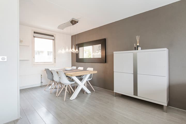 Bedroom Nr Utrecht City-smarttv/netflix, Nespresso - Utrecht