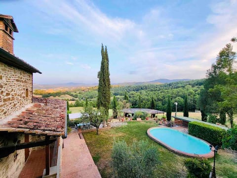 Proprietà Airbnb di successo: Luxury Tuscan farm stay, 1 - bedroom with a pool a Anghiari