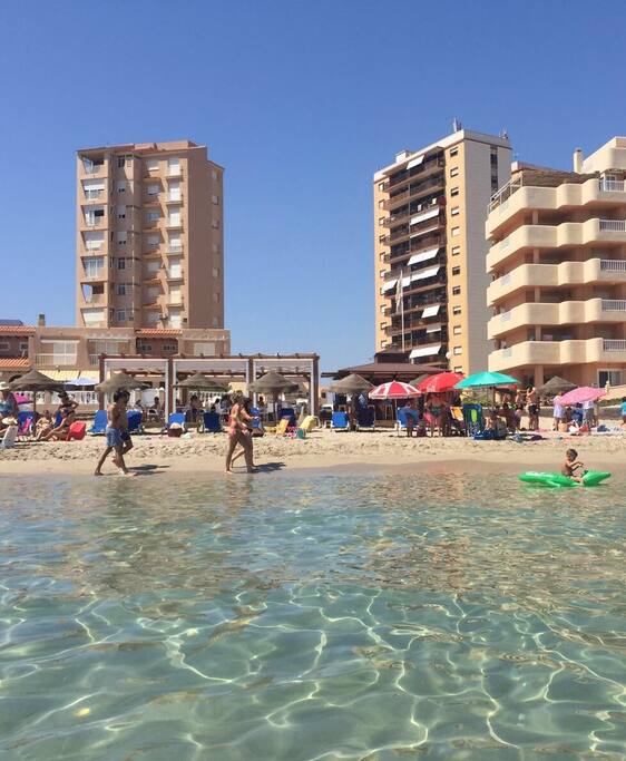 Vista del edificio desde el mar