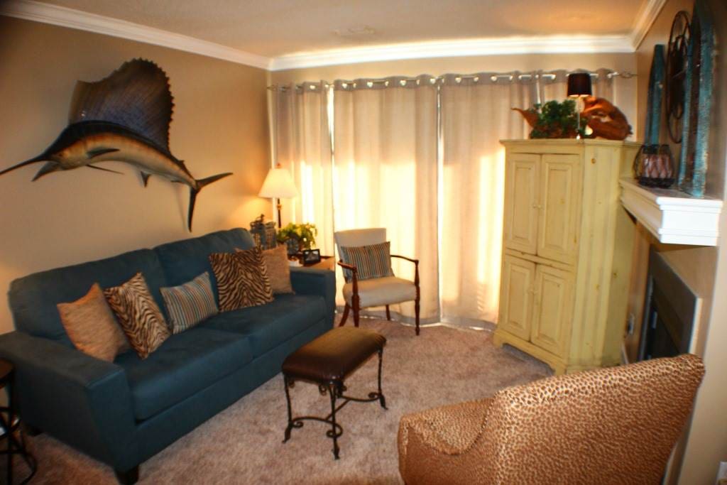 Indoors, Room, Furniture, Chair, Bedroom