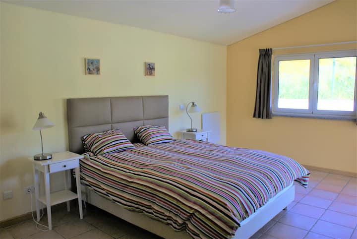 غرفة النوم 1