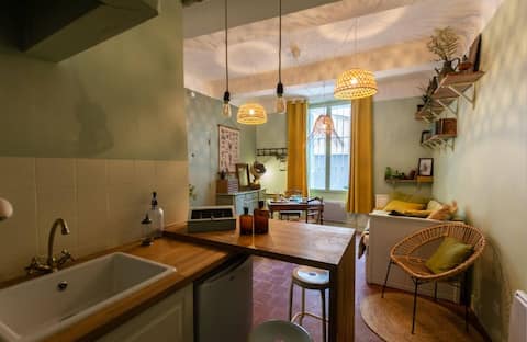 Appartement centre ville dans rue résidentielle