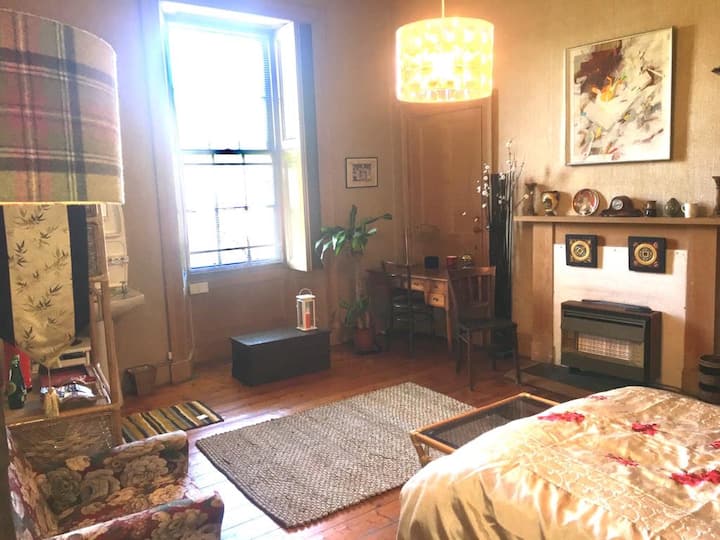 Quiet Spacious Bamboo Room