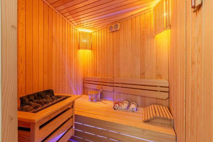 Design Apt A/C ★Sauna★ Balcony, 1 min Galata Tower gallery image 5