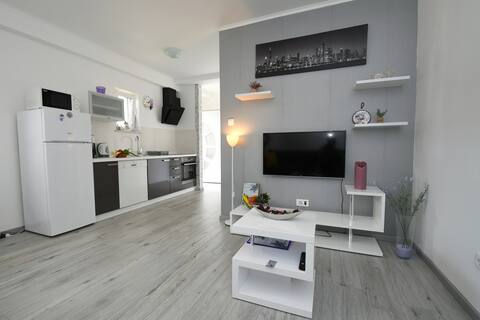 Popular Airbnb listing: Apartment Lavander in Grad Rijeka