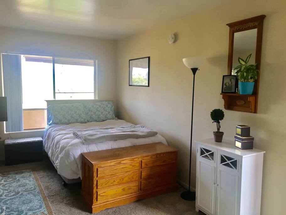 Queen Bed