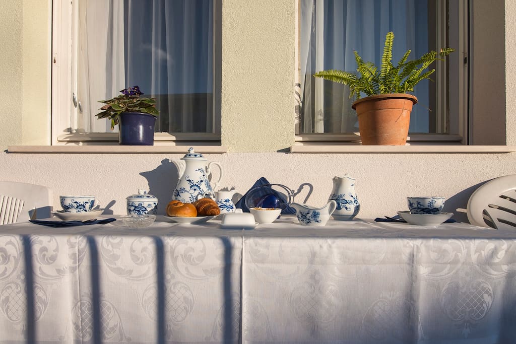 Breakfast in the sun (other part of the balcony)