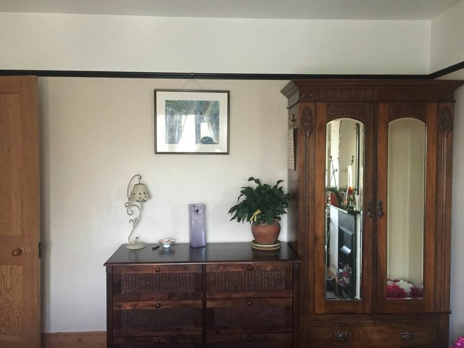 Plenty of wardrobe and drawer space.