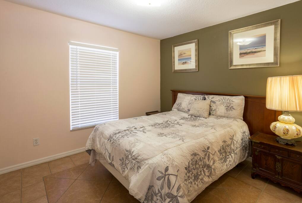 1st Bedroom/Double Bed