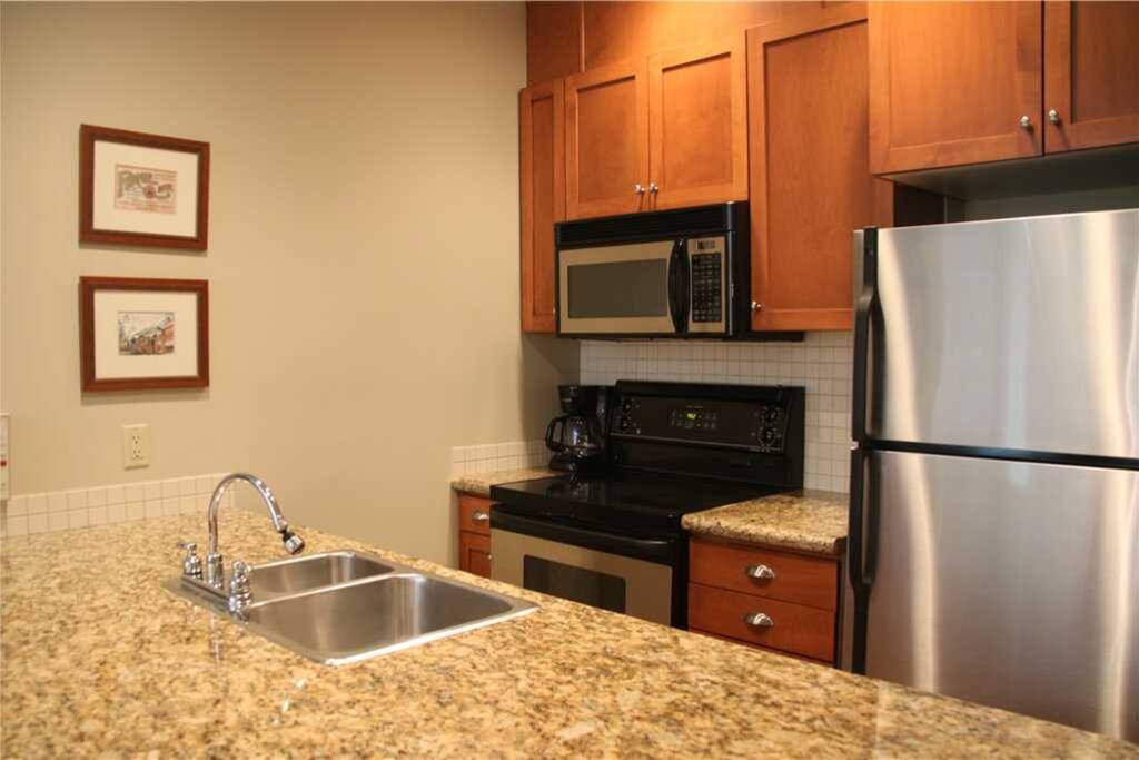 T524 Kitchen 2