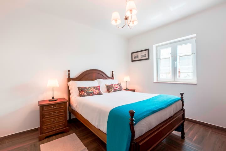 Soba 3 - jedan bračni krevet, ormar i klima-uređaj