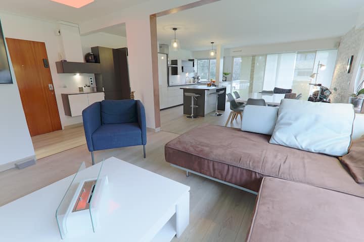 Big space, view on the park and a kid room