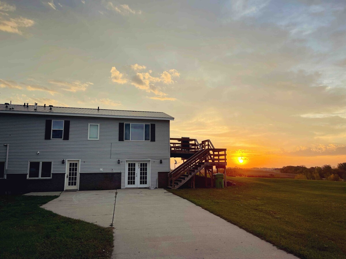 No Cleaning Fee + Two Kitchens + Separate Primary Townhouses for Rent