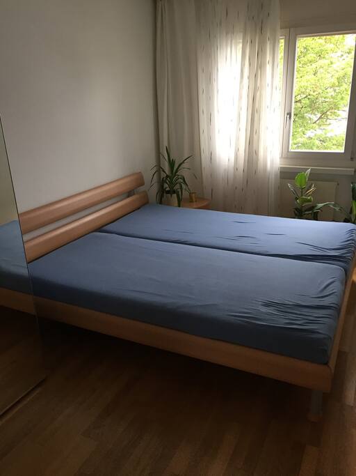 Sehr bequemes Doppelbett