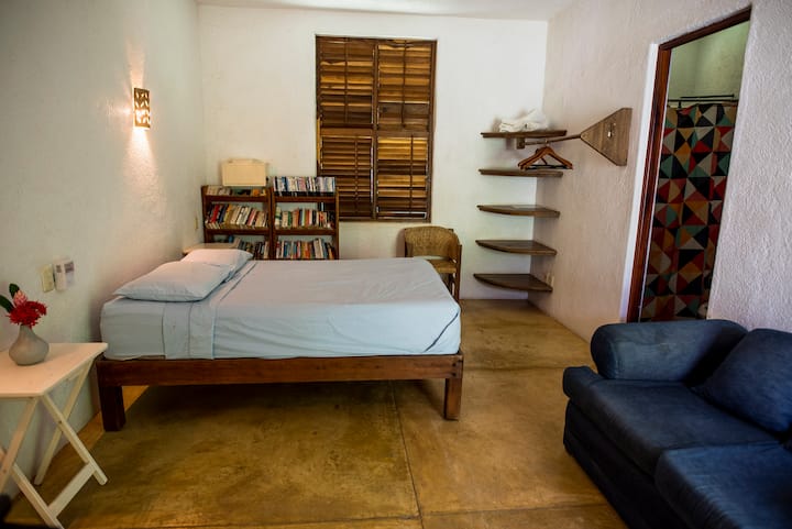 Bedroom 4. Ceiling fans and traditional ventilation systems on all the windows.