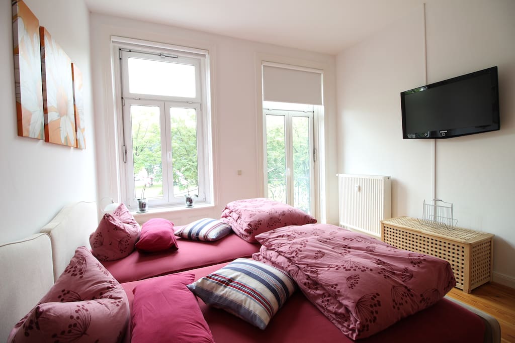 Moderner Fernseher/ Modern TV