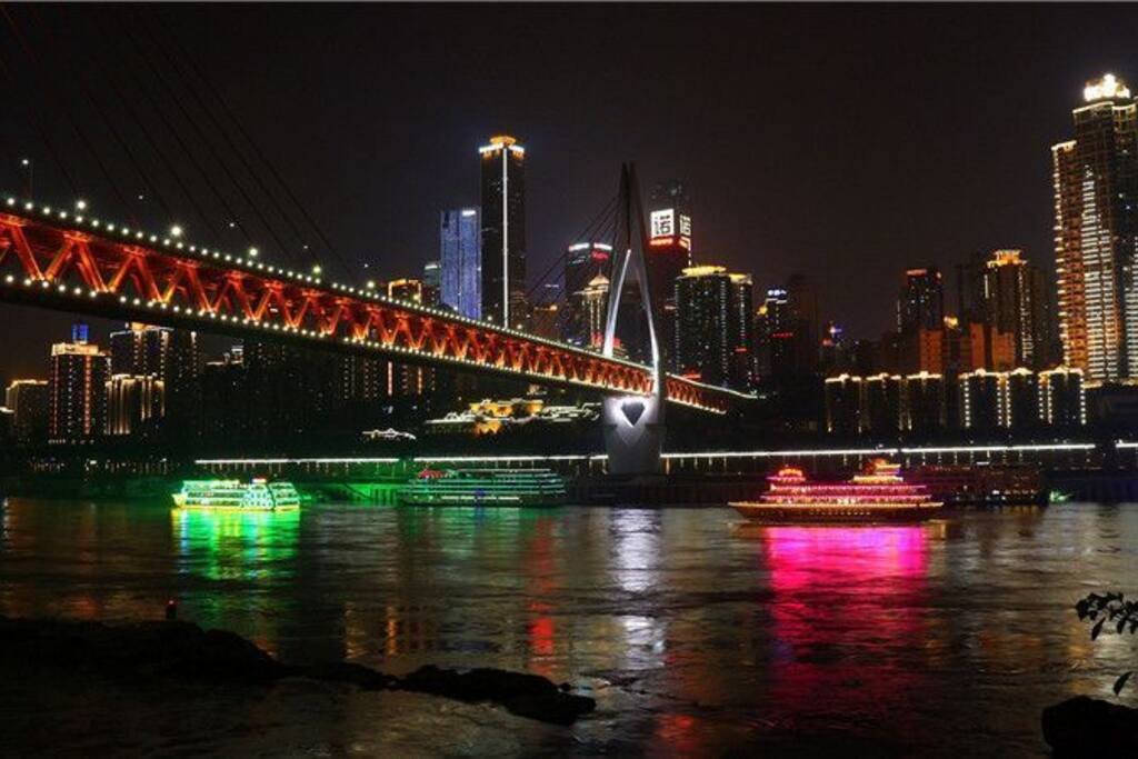 窗外夜景