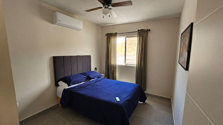 ห้องนอนรองชั้นบน