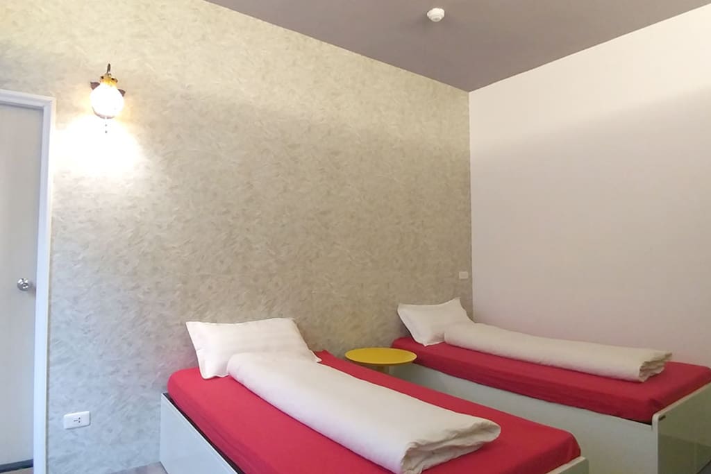 2 Single Beds 105cm X 190cm