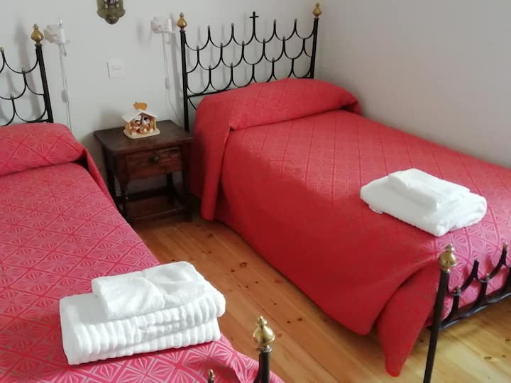 Chumba 1, ghorofani, vitanda 2.