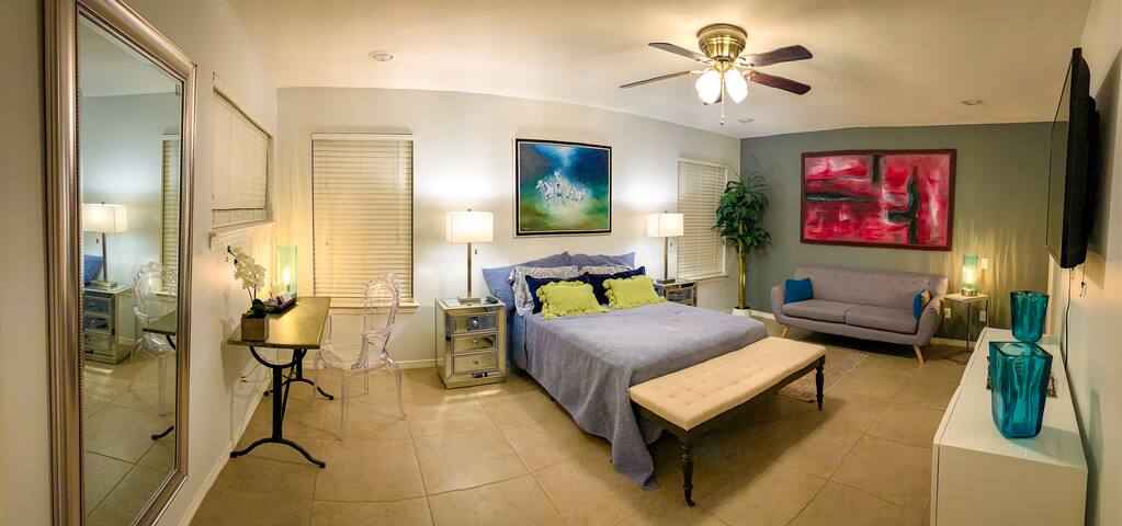 Serene Duplex Home in heart of Medical District