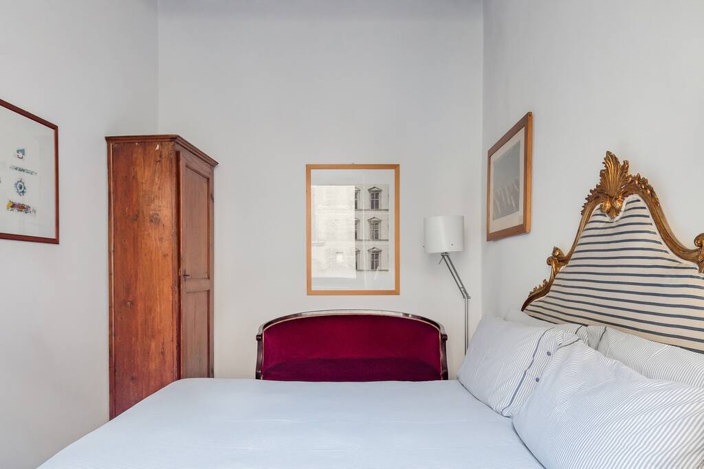 Una casa di charme in Oltrarno Apartments for Rent in Florence