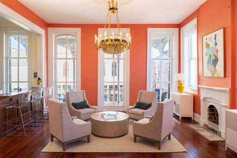 NEW! Dixon Loft - stunning space w/balcony on Main