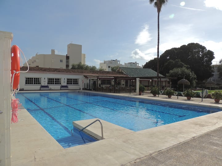 Studio 308 Carihuela Park Palace Apartments for Rent in Torremolinos