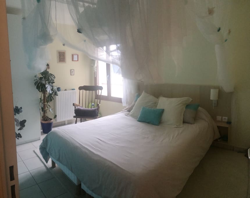 Comfy queen size bed