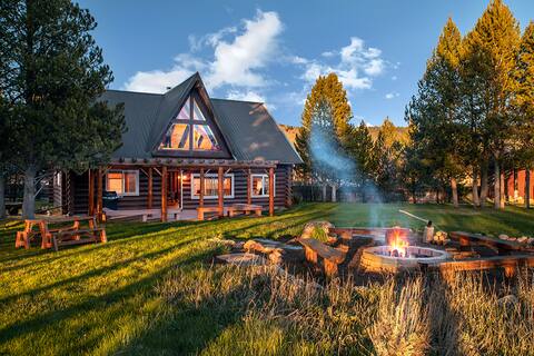 Triangle A Cabin