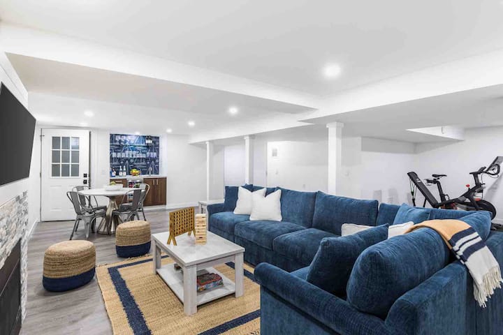 East Hampton Escape | Heated Pool + Outdoor Living - The Hamptons, NY
