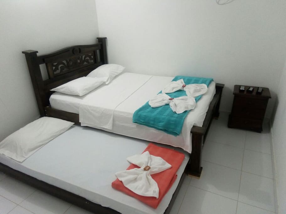 Habitación con 2 camas dobles