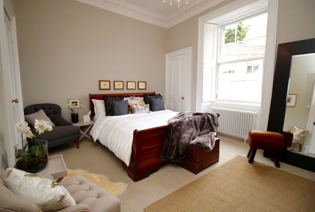 Master Bedroom with en suite shower and WC (Ground)