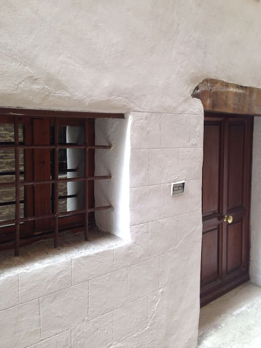 l'ingresso dell'appartamento