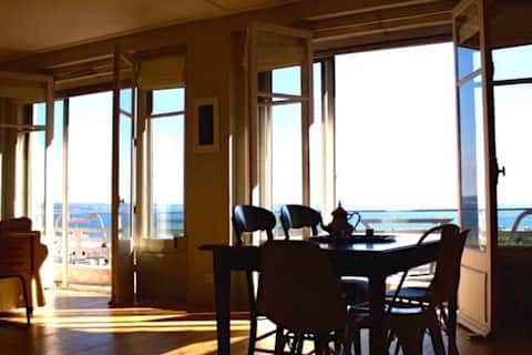Beautiful South facing sea view apartment